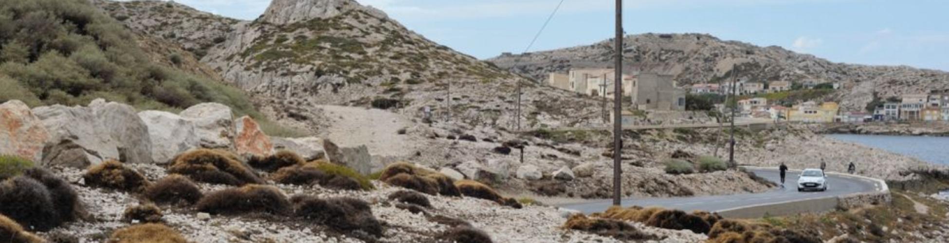 Photo d'une route de calanque par Jacques Filiu